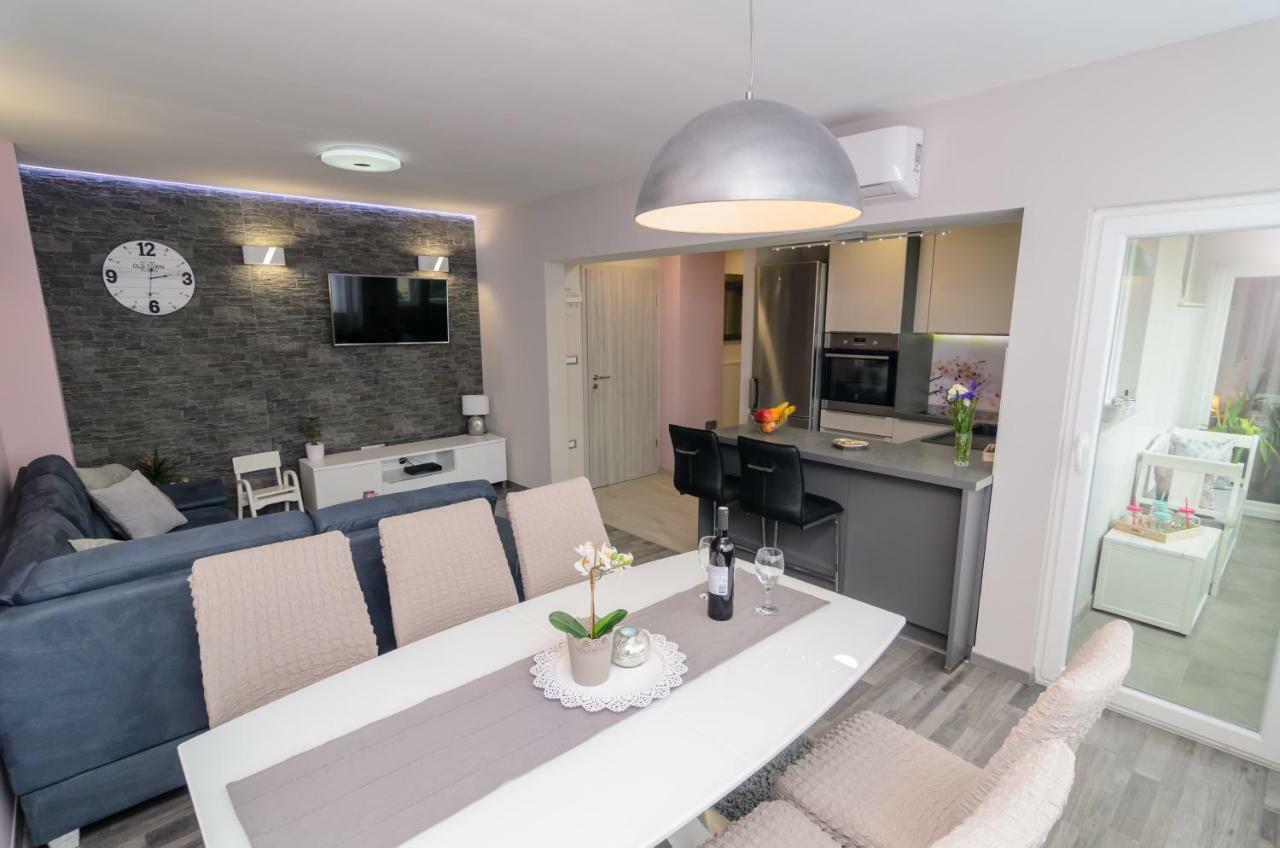 Calm Apartment & Room زادار المظهر الخارجي الصورة