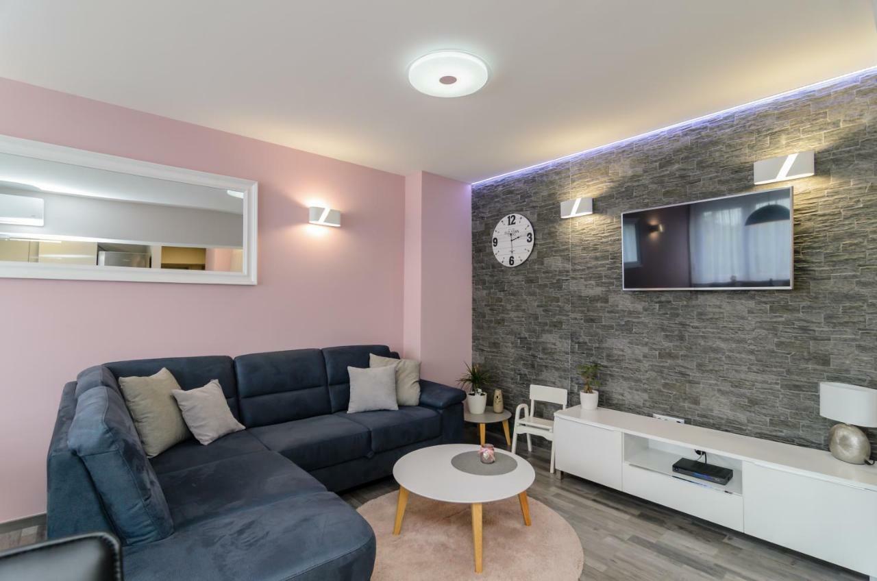 Calm Apartment & Room زادار المظهر الخارجي الصورة