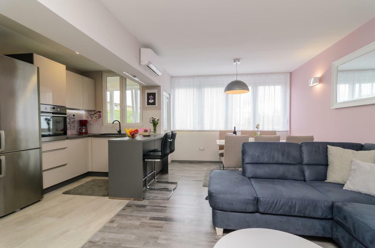 Calm Apartment & Room زادار المظهر الخارجي الصورة
